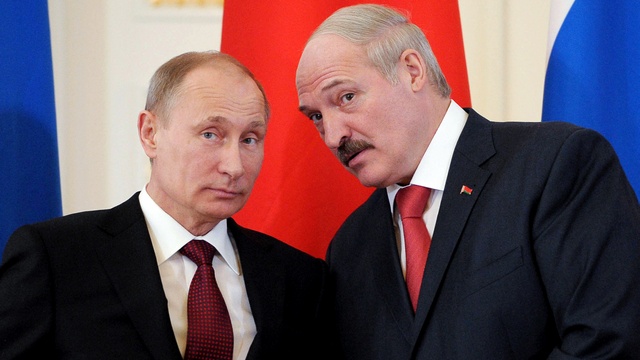 Путин поздравил Лукашенко