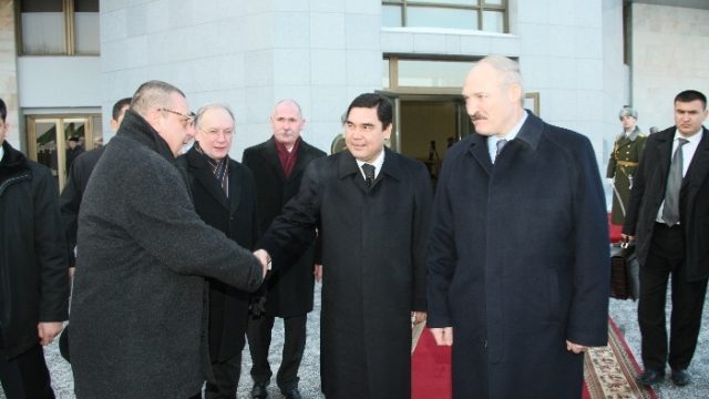 Лукашенко в Туркменистане