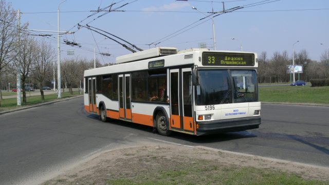 Троллейбус 33