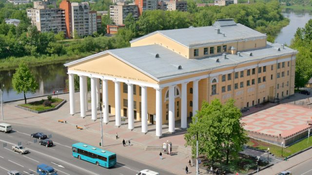 Театр имени Якуба Коласа в Витебске
