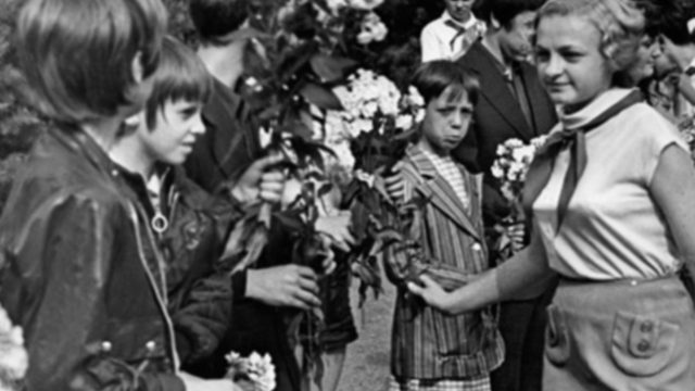 В Зубренке ребят встретили с цветами