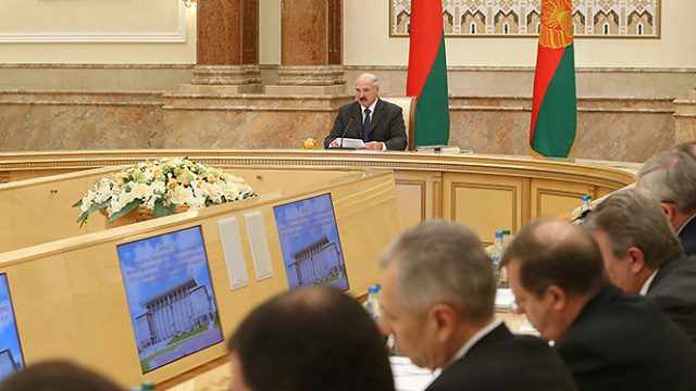 Лукашенко про кредиты