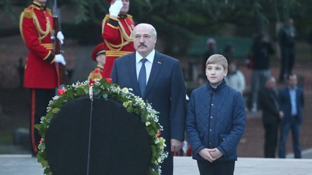 Лукашенко едет в Москву 