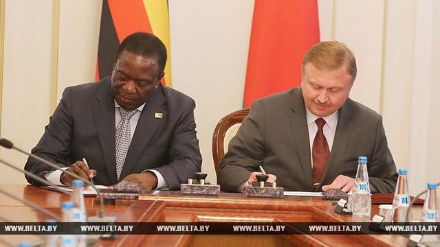 Зимбабве закупит у Беларуси технику на сумму в 150 млн. долларов