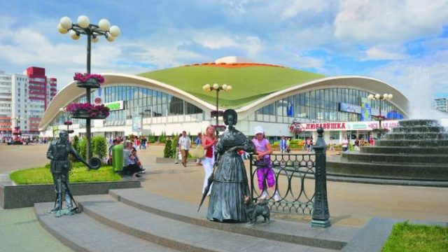 В период жары Комаровский рынок в Минске будет работать с 7 утра
