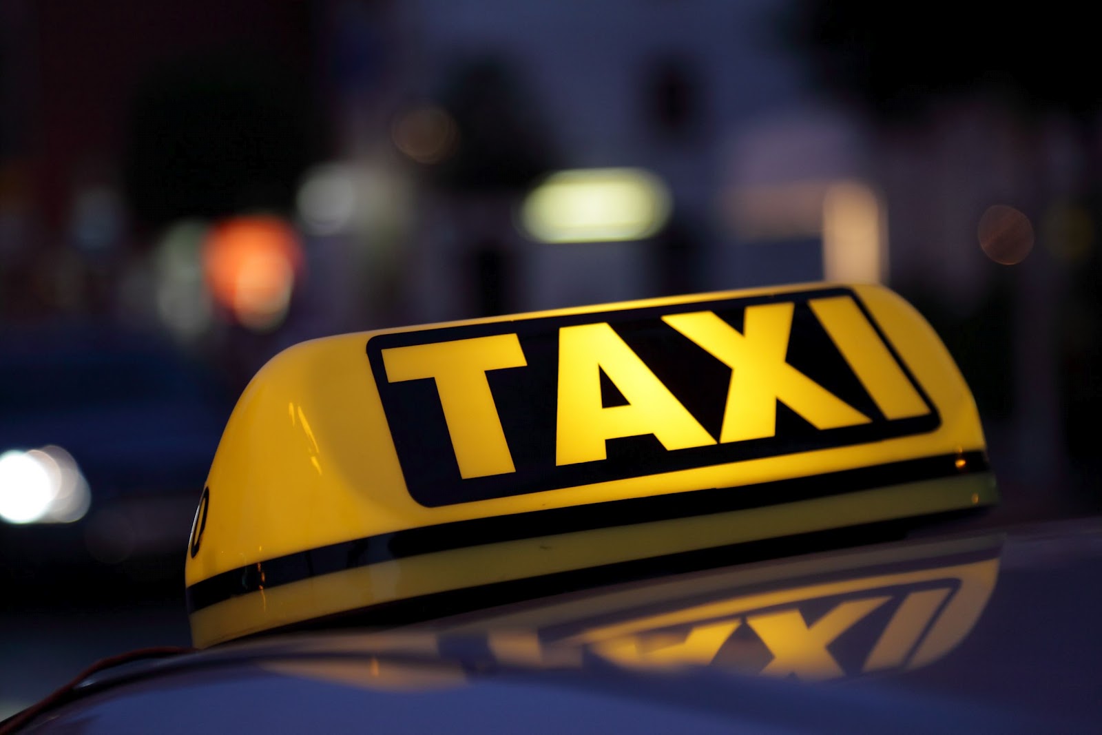 Африканец повредил две машины такси в Минске
