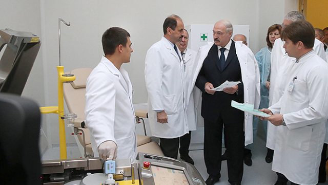 Лукашенко в клинике 
