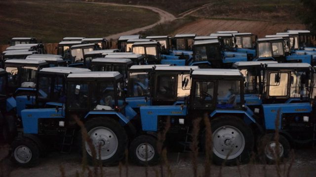арест белорусских тракторов