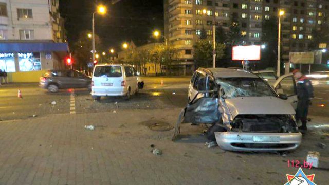 В Минске в результате столкновения Seat и Volkswagen пострадали 3 человека