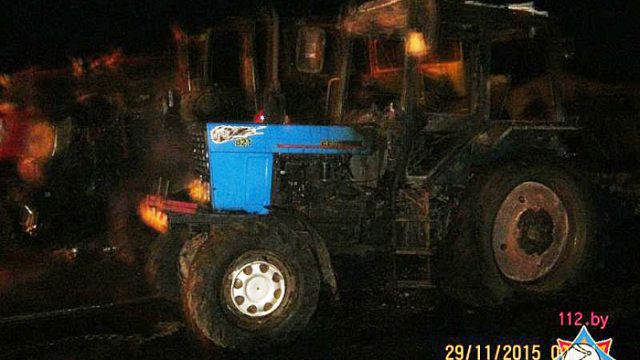Сгоревшие тракторы 