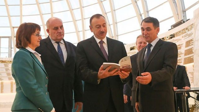  Алиев в музее