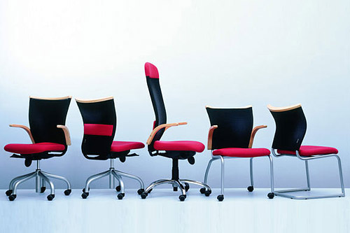 Офисные кресла: виды и советы по выбору 