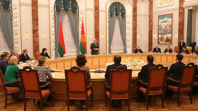 Лукашенко про экономику 