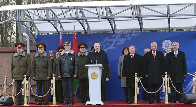 Лукашенко на марше 