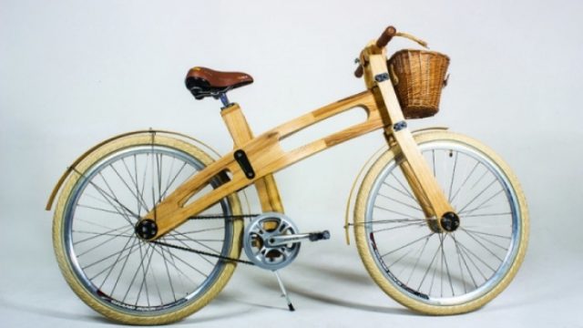 Велосипед из дерева 