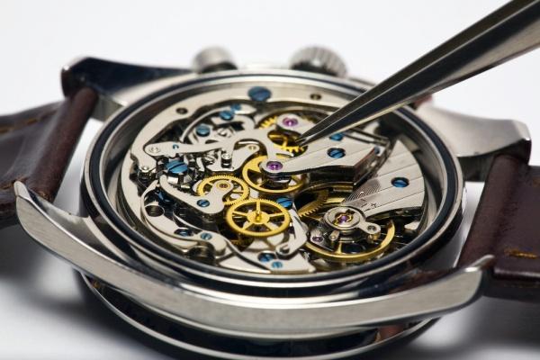 Часовая мастерская по ремонту швейцарских часов	