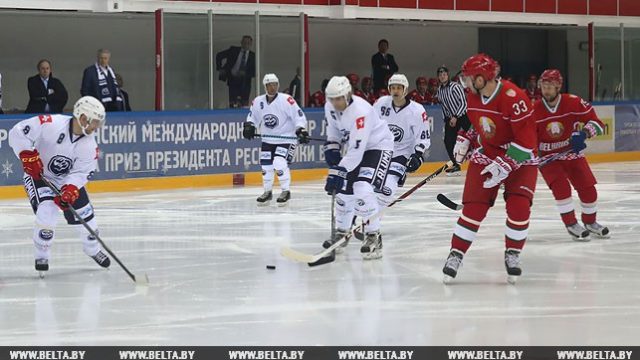 Лукашенко и хоккей