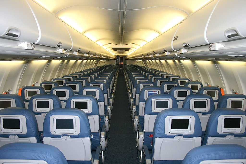внутри Boeing 737-800