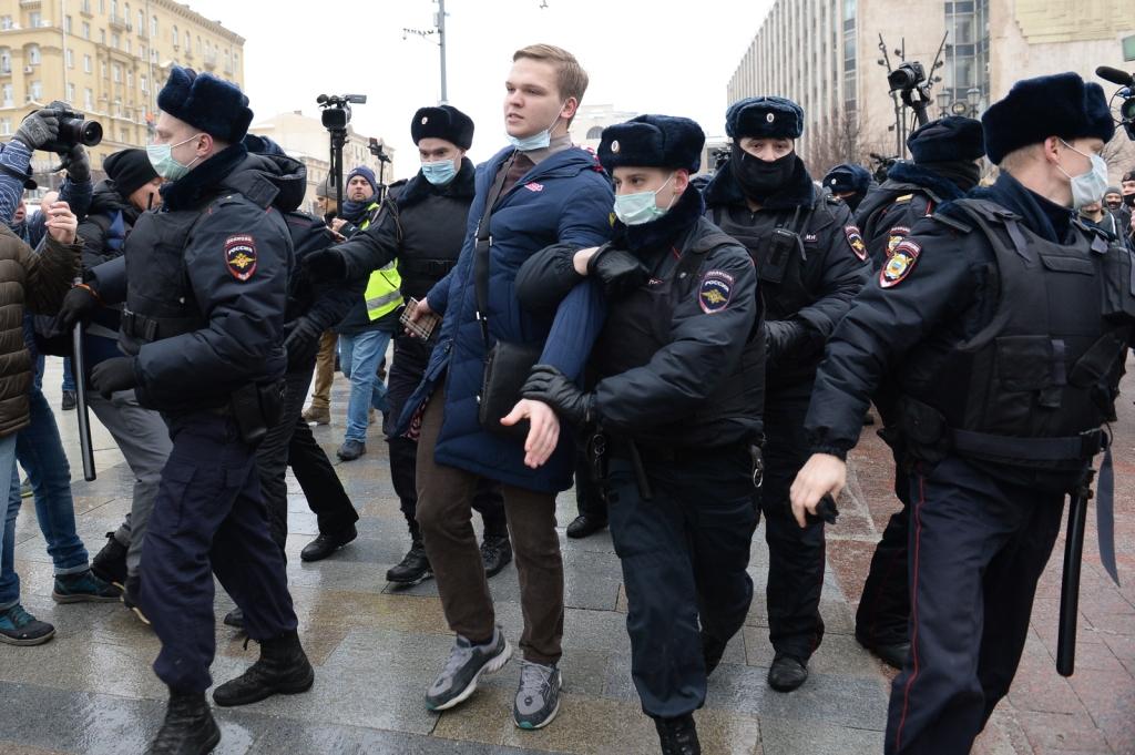 Число задержанных по всей России за 23 января превысило 3 тыс чел